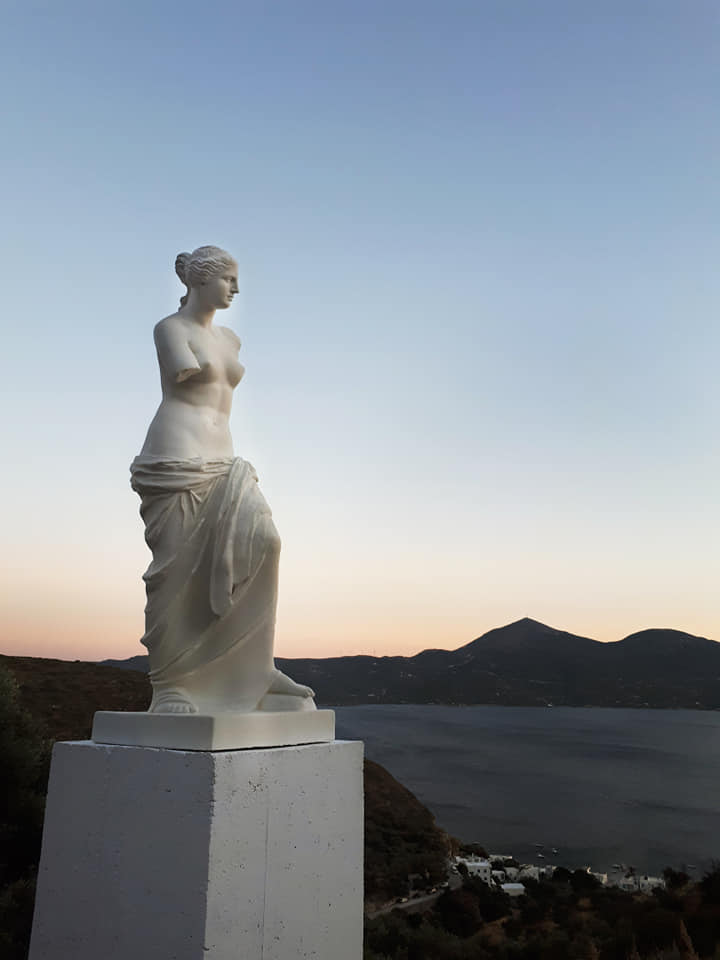 Exploring the beautiful Milos